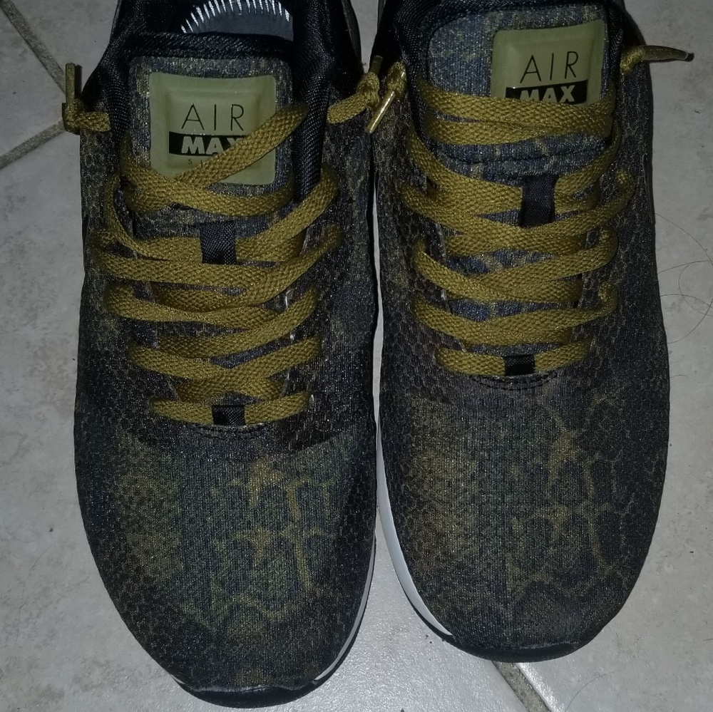 Nike Air Max Siren Print (black & military green)